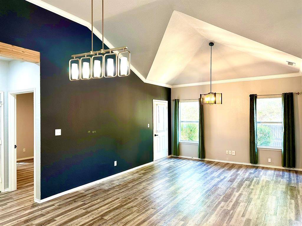 Grand Prairie, TX 75051,901 SE 10th Street