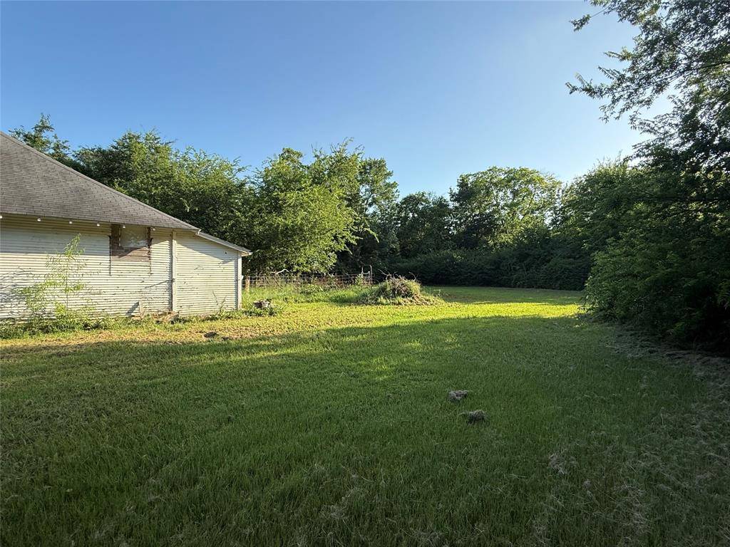 Saltillo, TX 75478,877 Farm Road 900 N