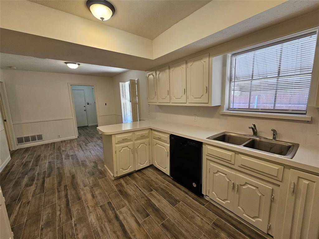 Richardson, TX 75080,2220 Eastwood Drive