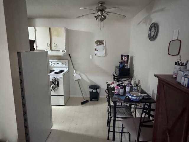 Calgary, AB T2K 1A2,4328 4 ST NW #306