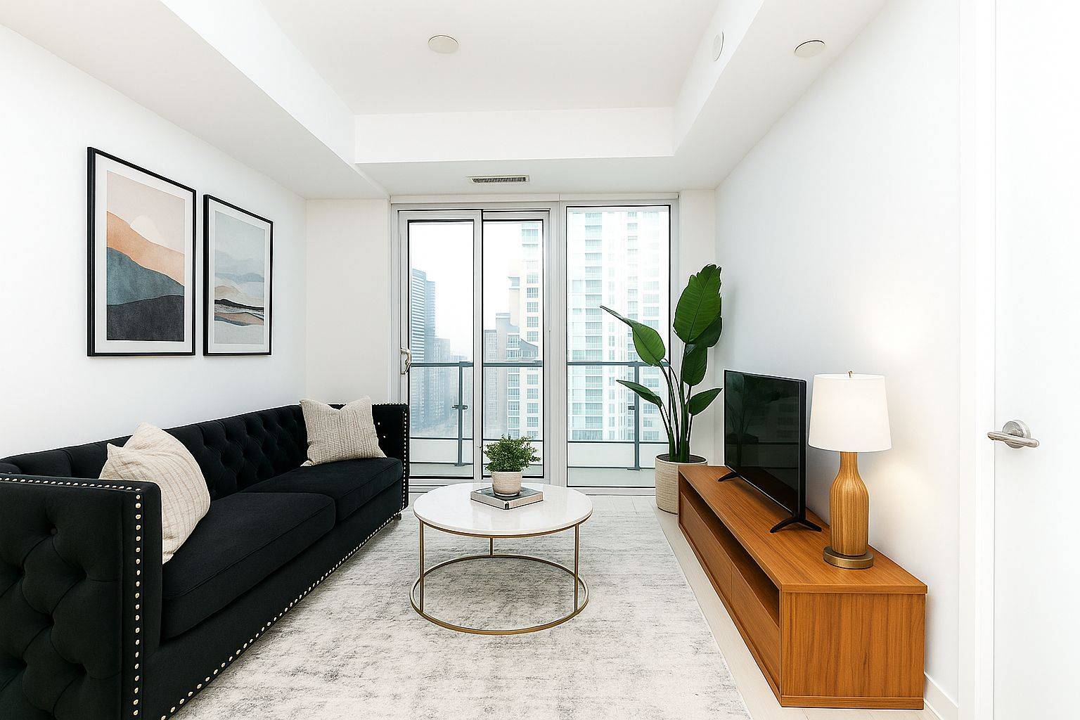 39 Roehampton AVE #1301, Toronto C10, ON M4P 0G1
