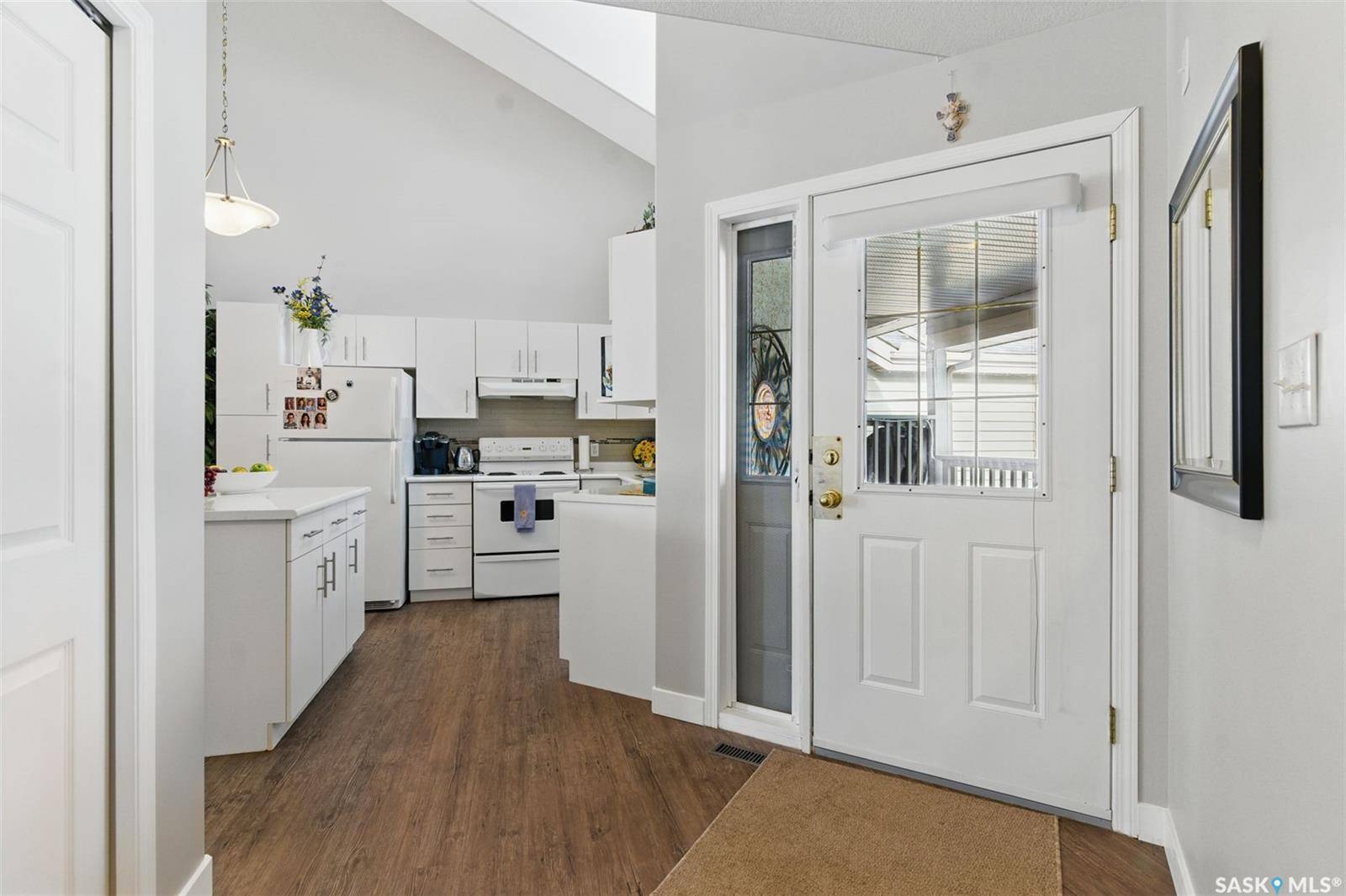 Elk Ridge, SK S0J 2Y0,66 Eagle View WAY