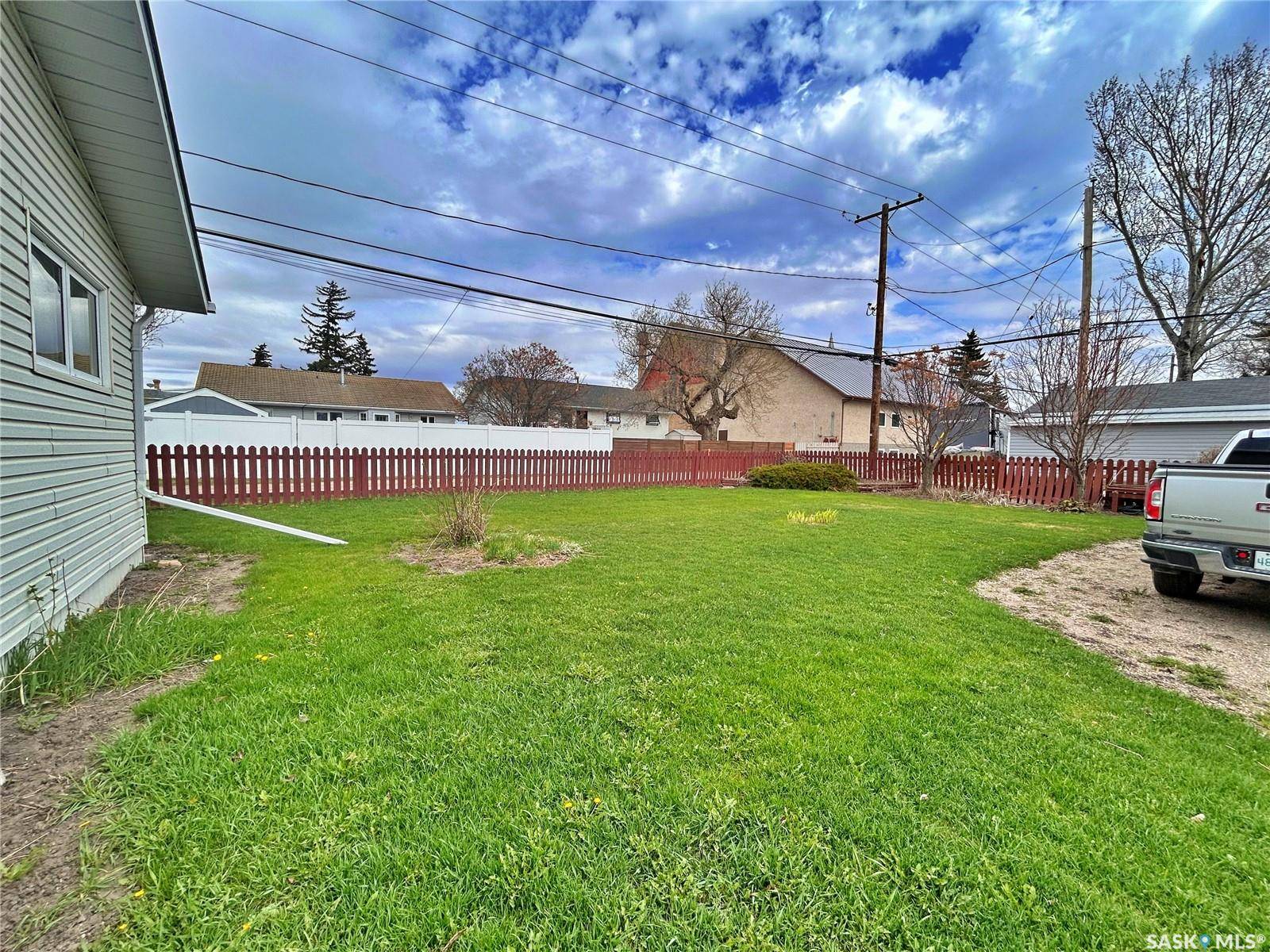 Moosomin, SK S0G 3N0,807 Birtle STREET