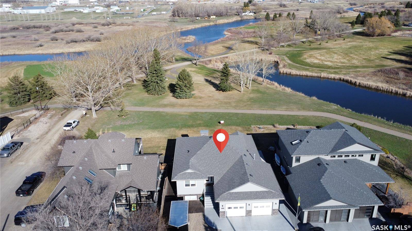 404 9th AVENUE SE, Swift Current, SK S9H 3R2