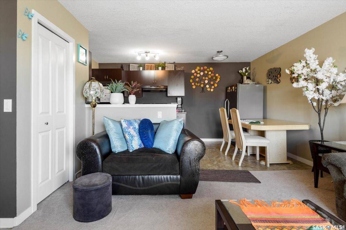 Regina, SK S4W 0B9,5079 James Hill ROAD #173
