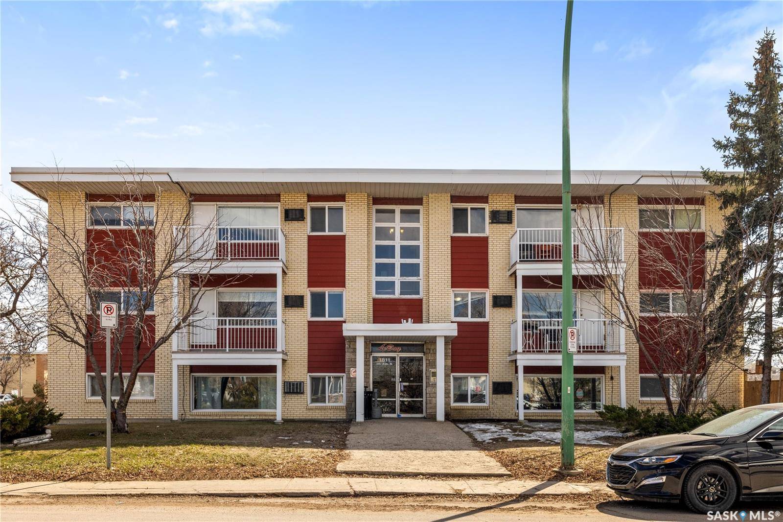 1811 8th AVENUE N #11, Regina, SK S4R 0G5