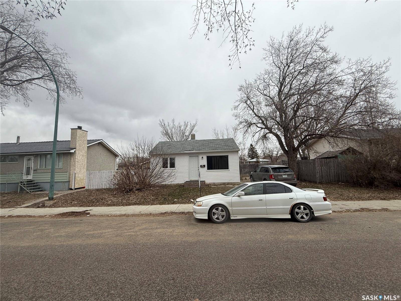 2155 Abbott STREET, Regina, SK S4N 2J5