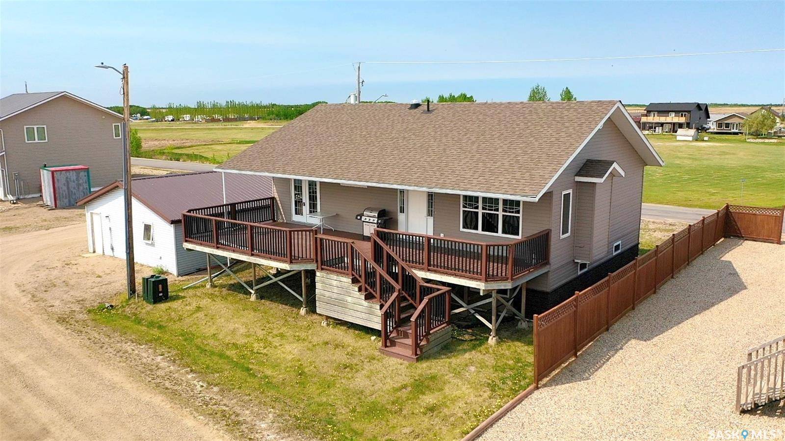 227 Lakeshore DRIVE, Leslie Beach, SK S0A 1A0