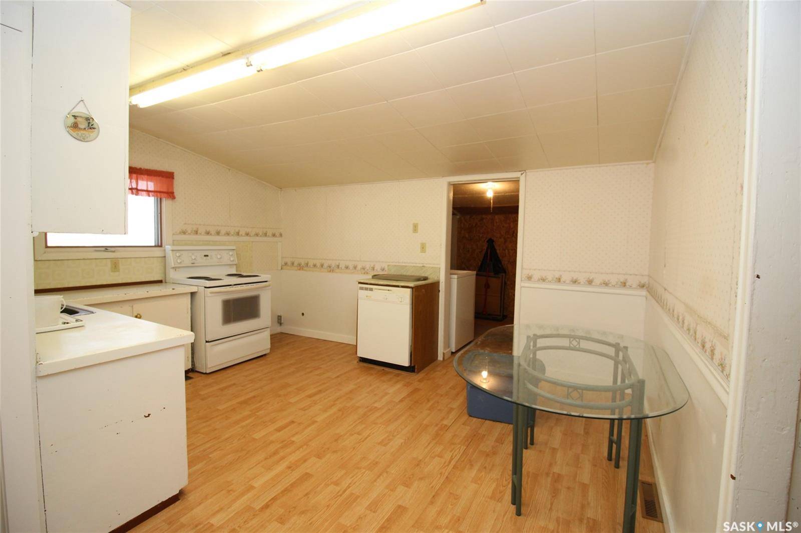 Shaunavon, SK S0N 2M0,389 6th AVENUE W