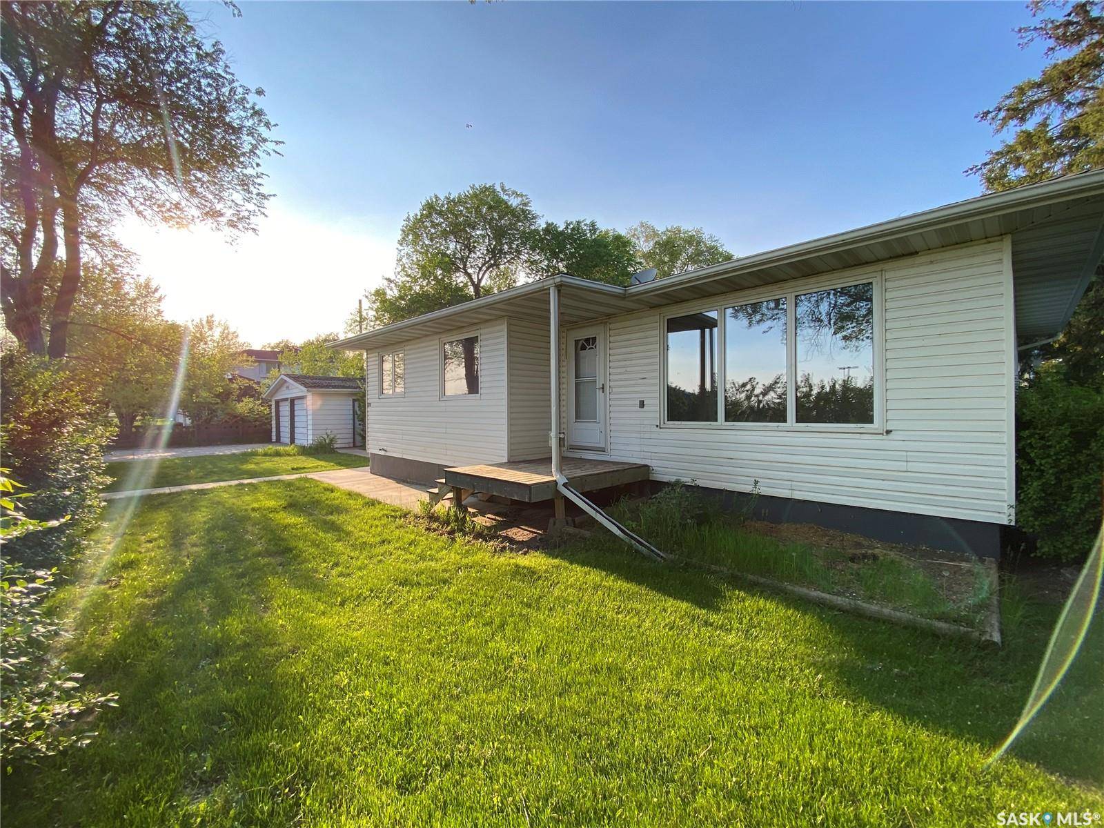 320 2 STREET E, Carnduff, SK S0C 0S0