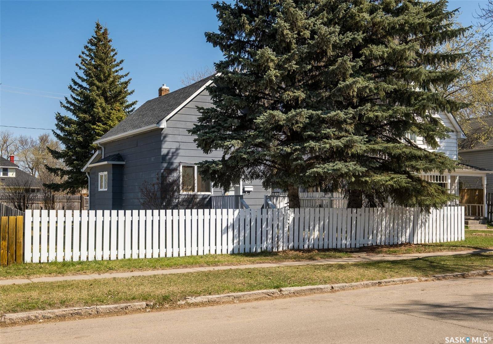 Prince Albert, SK S6V 0Z4,426 10th STREET E