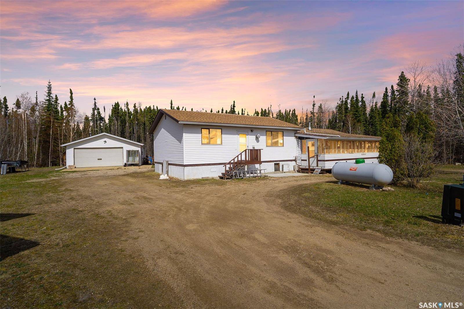 Weyakwin, SK S0J 1W0,12 Lakeview DRIVE