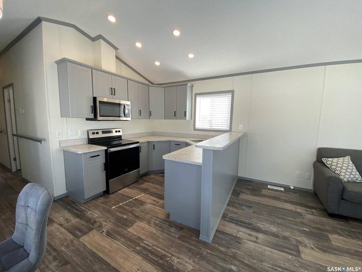 Blucher Rm No. 343, SK S7B 0A4,79 Mulberry ROAD