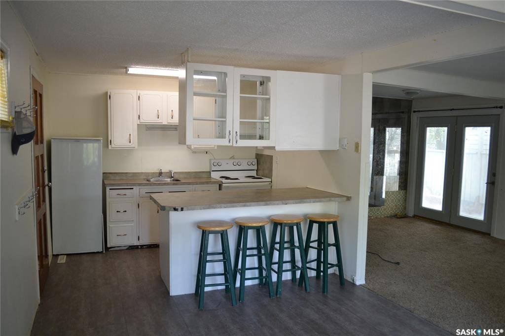 Kindersley, SK S0L 1S0,207 3rd AVENUE W