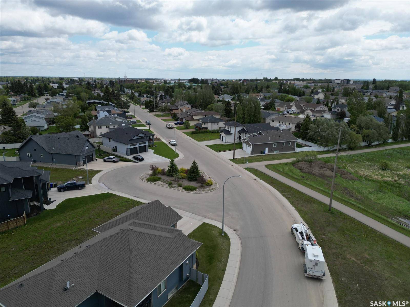 Prince Albert, SK S6W 0A3,742 32nd STREET W
