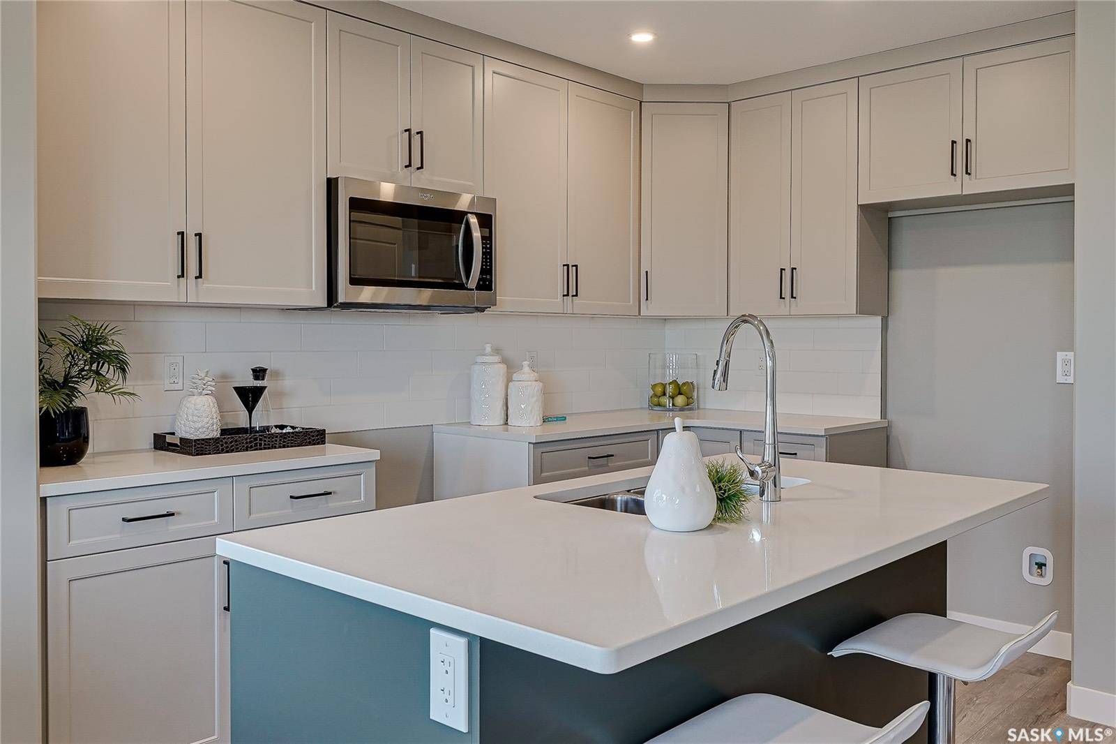 Saskatoon, SK S7W 0L8,947 Traeger MANOR