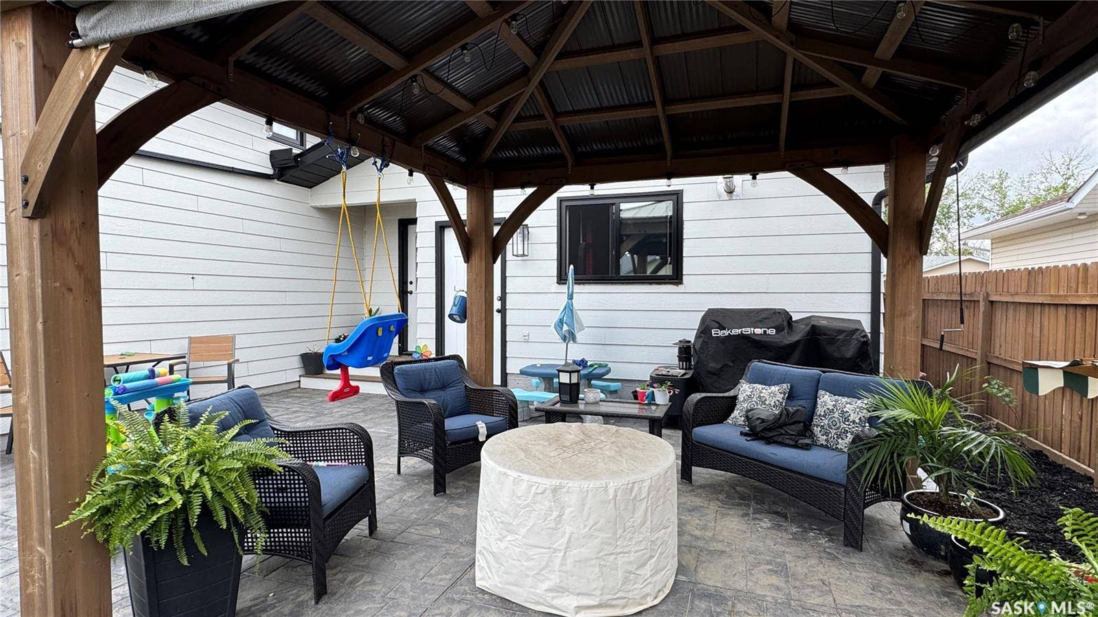 Outlook, SK S0L 2N0,411 McGillivray STREET