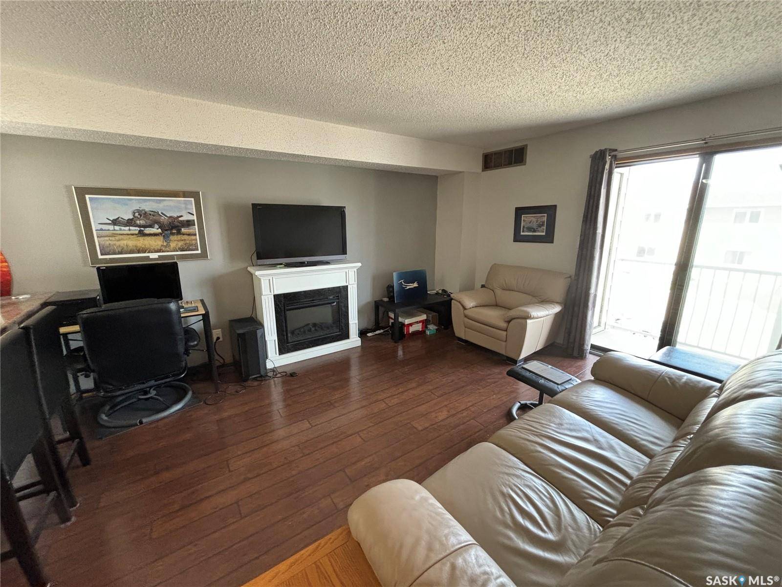 Regina, SK S4X 2Z1,6575 Rochdale BOULEVARD #12