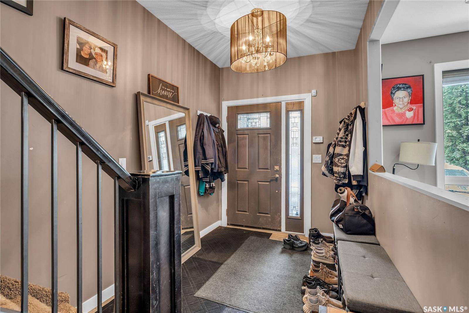 Saskatoon, SK S7K 2S8,727 6th AVENUE N