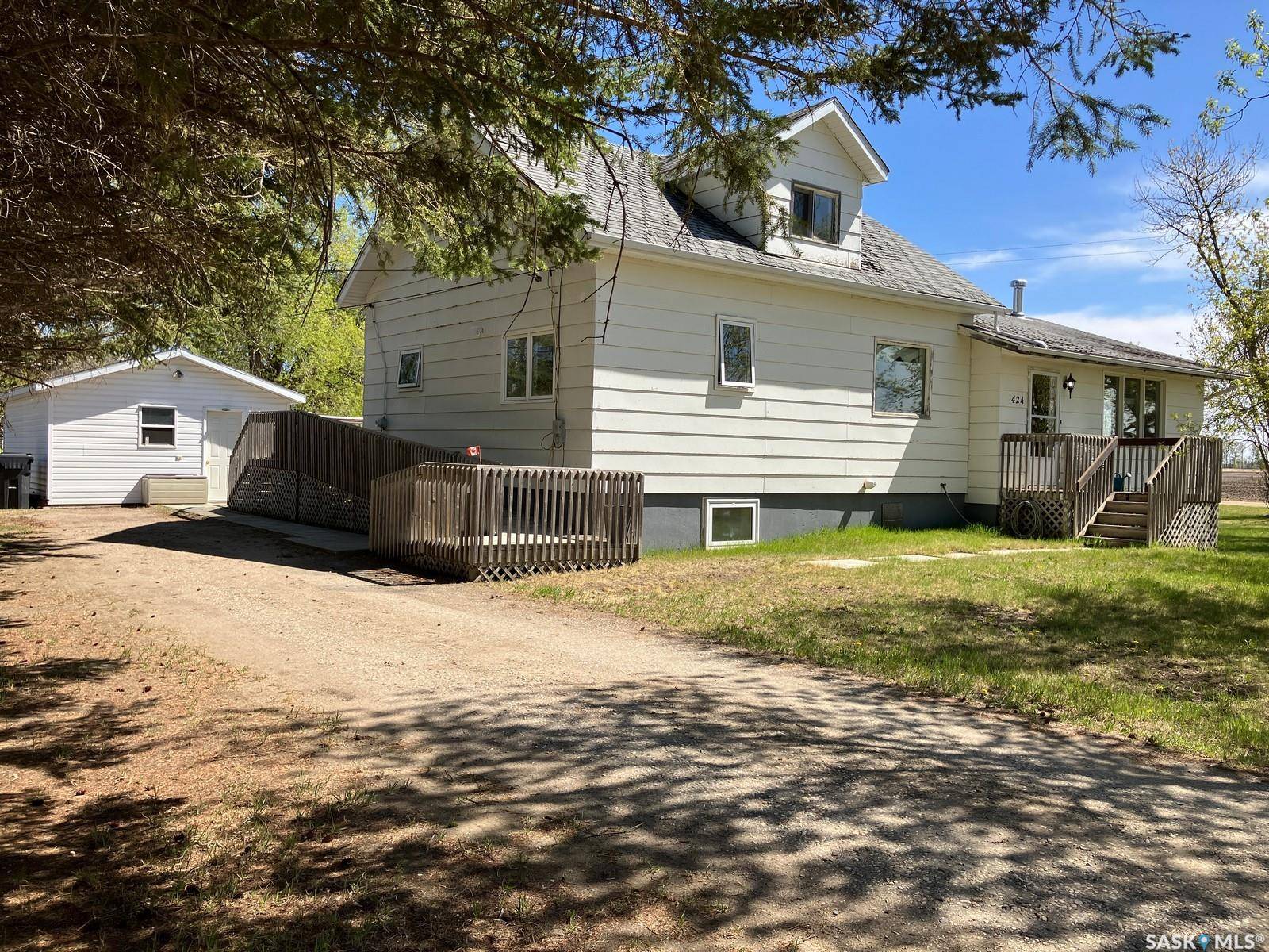 White Fox, SK S0J 3B0,424 Eliza AVENUE