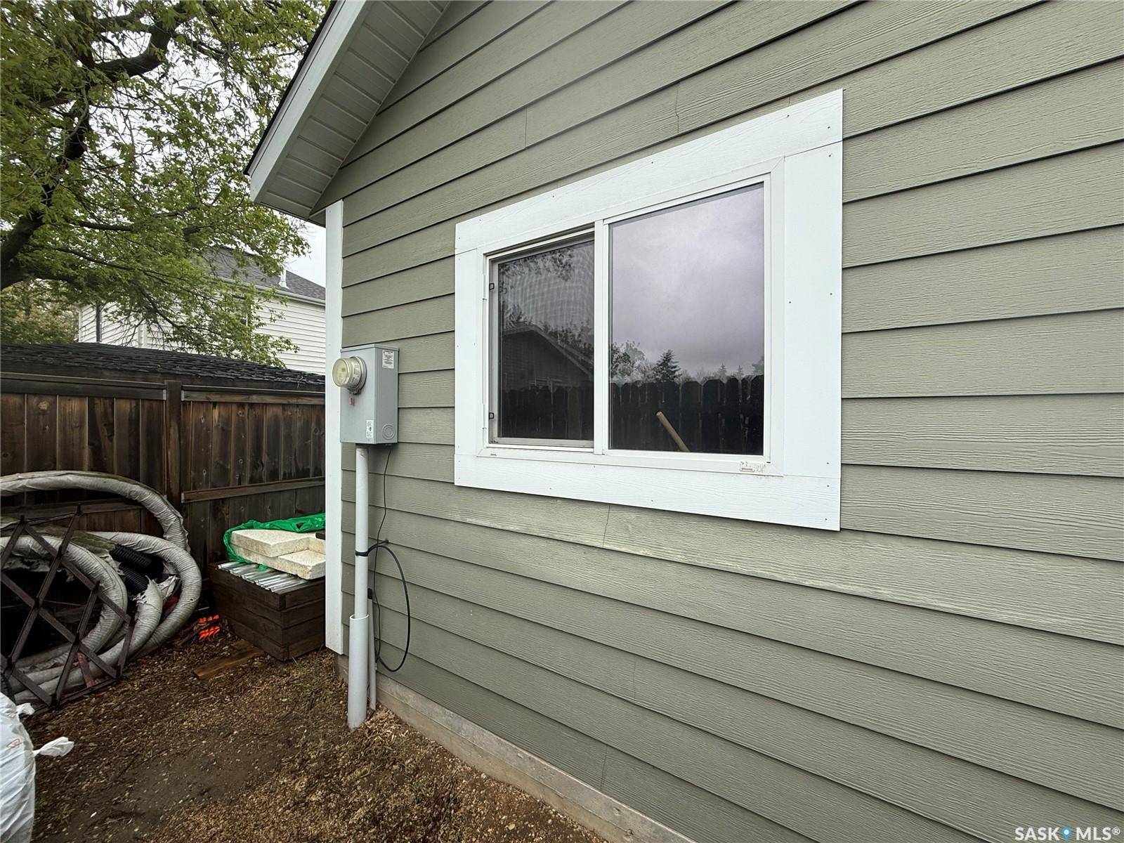 Weyburn, SK S4H 1H7,787 Hartney AVENUE