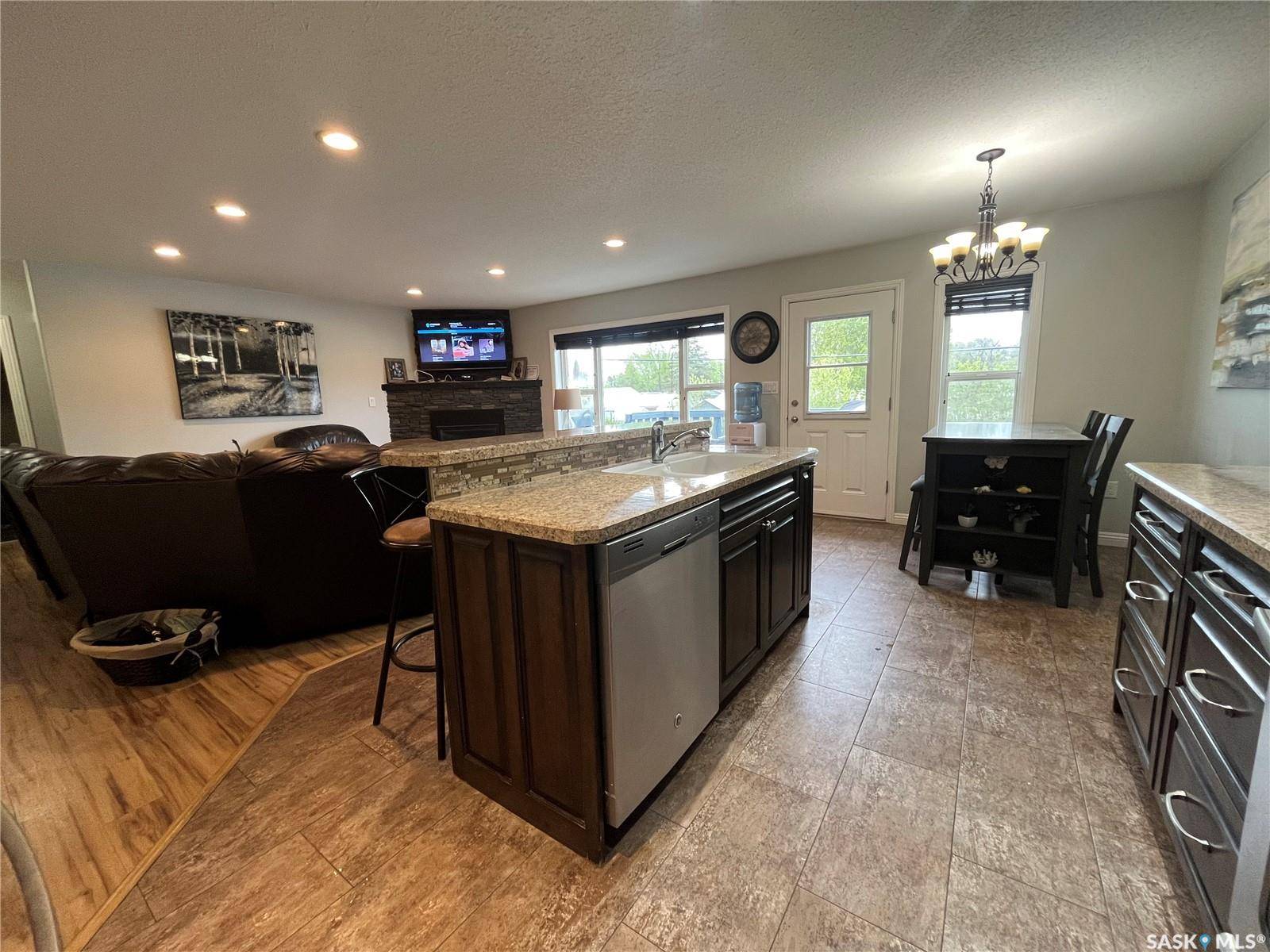 Esterhazy, SK S0A 0X0,705 St Mary STREET