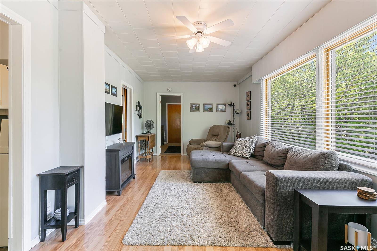 Regina Beach, SK S0G 4C0,463 Green AVENUE