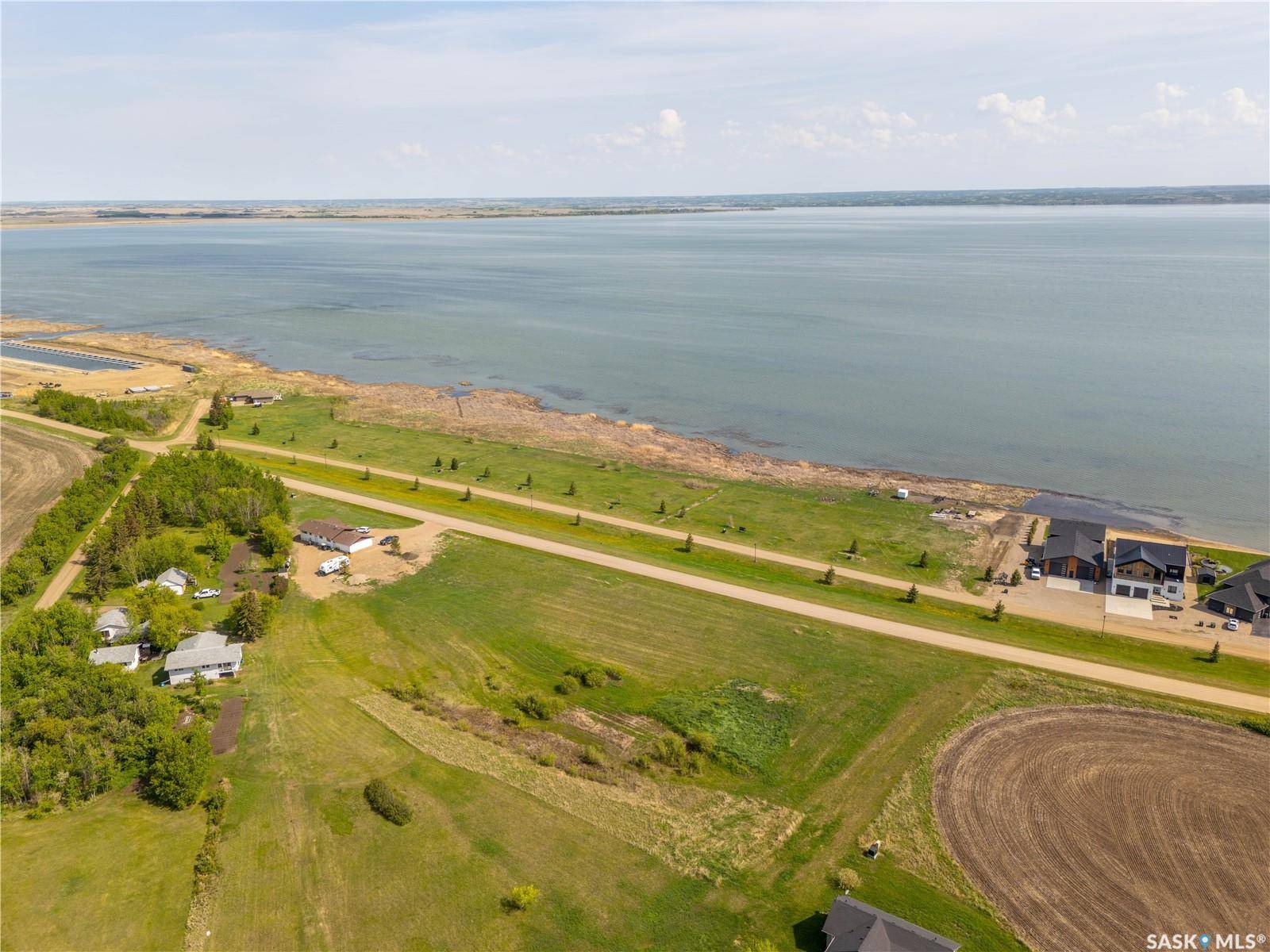 730 Lakeshore DRIVE, Meota, SK S0M 1X0