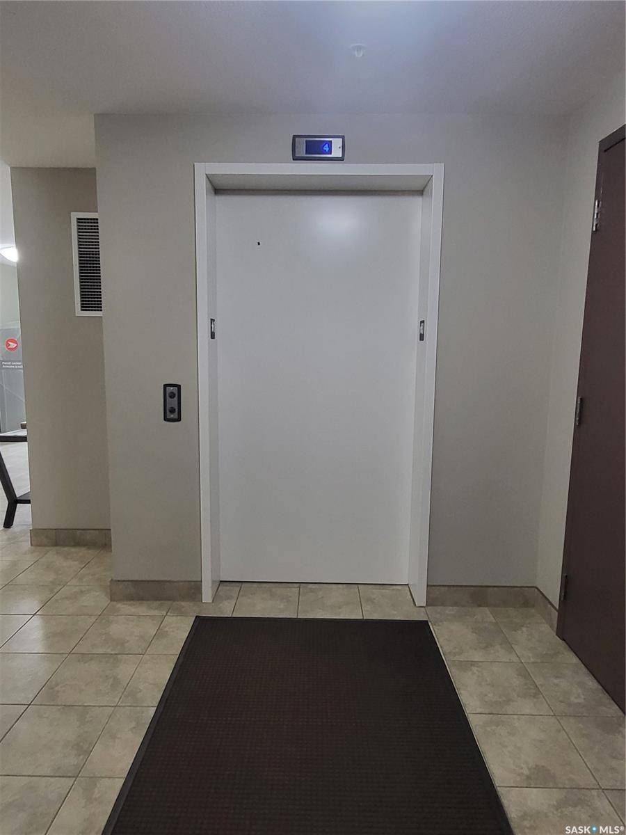 Estevan, SK S4A 2Y5,2141 Larter ROAD #403