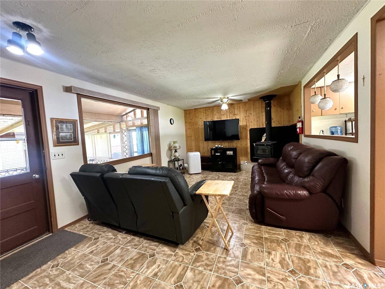 Chitek Lake, SK S0J 0L0,122 Pine STREET