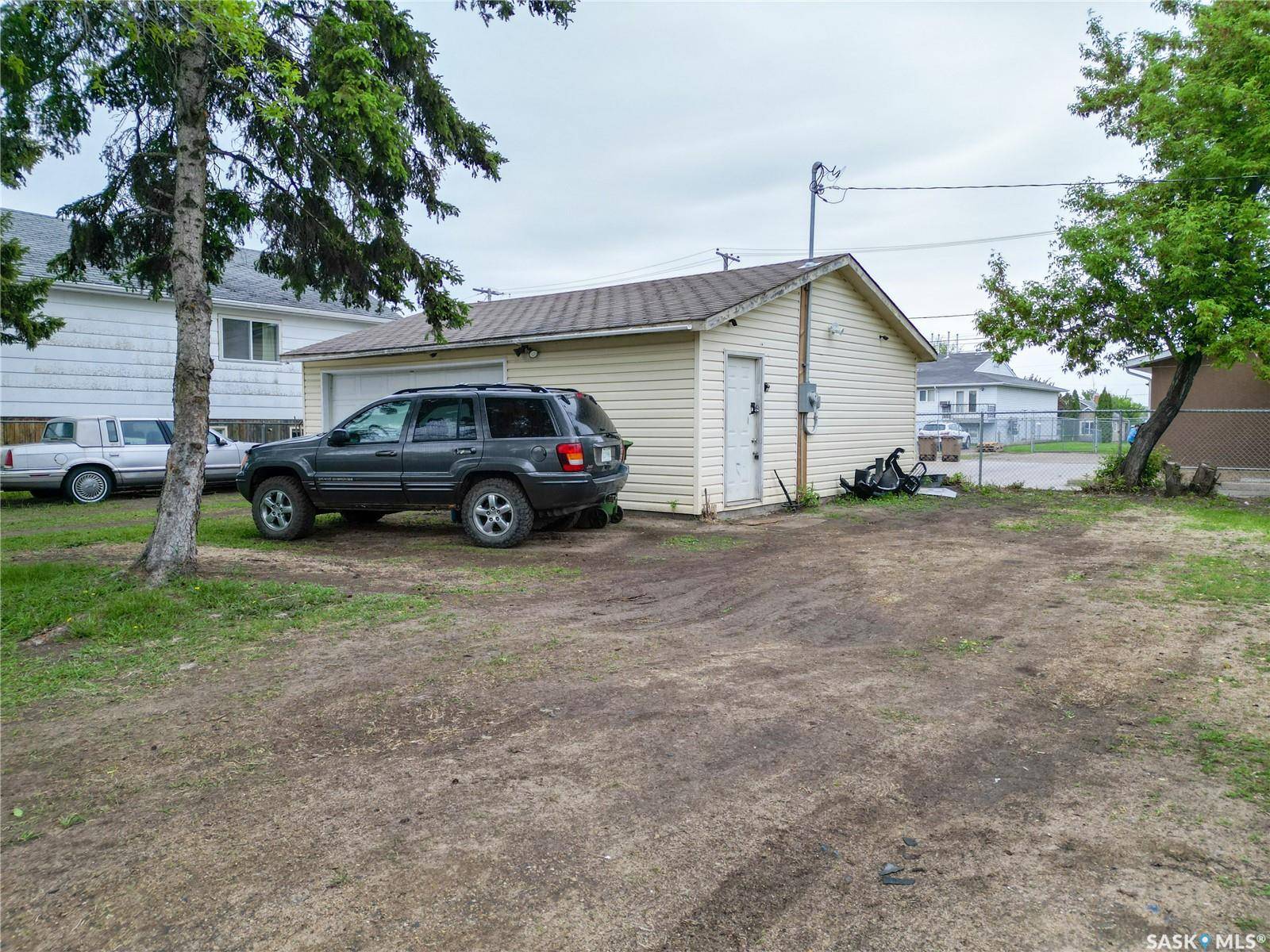 Prince Albert, SK S6V 0N7,602 6th AVENUE E