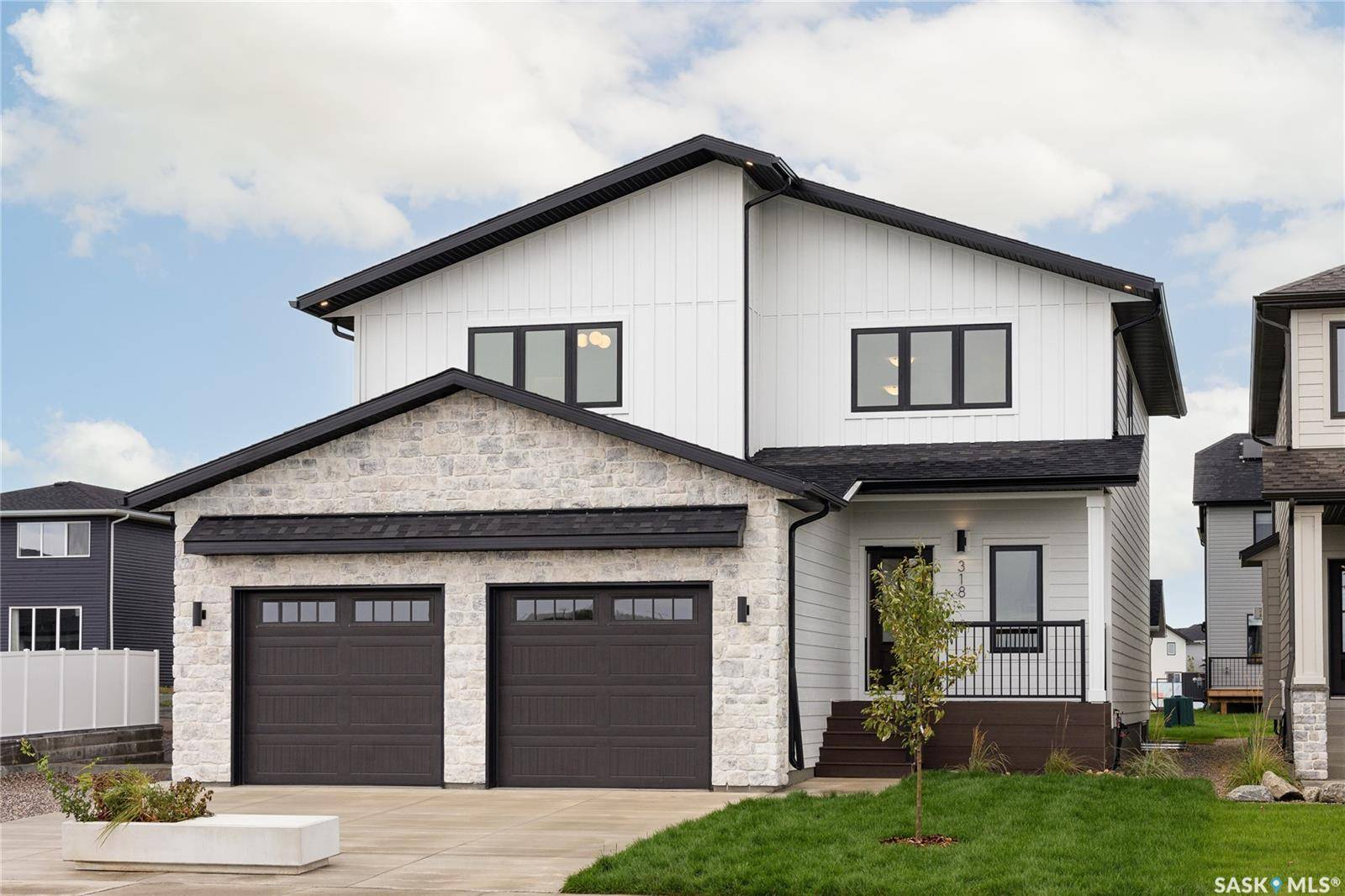 318 Taube GREEN, Saskatoon, SK S7V 1M4
