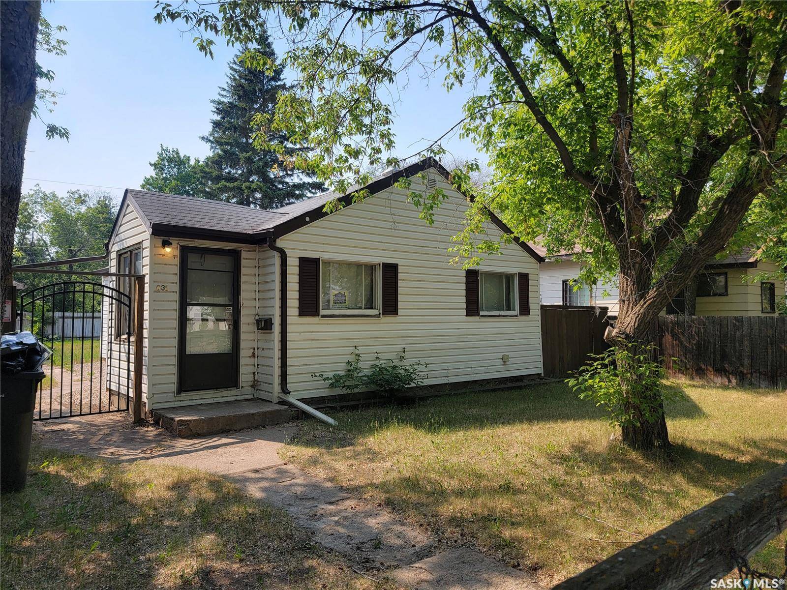 631 102nd STREET, North Battleford, SK S9A 1C9