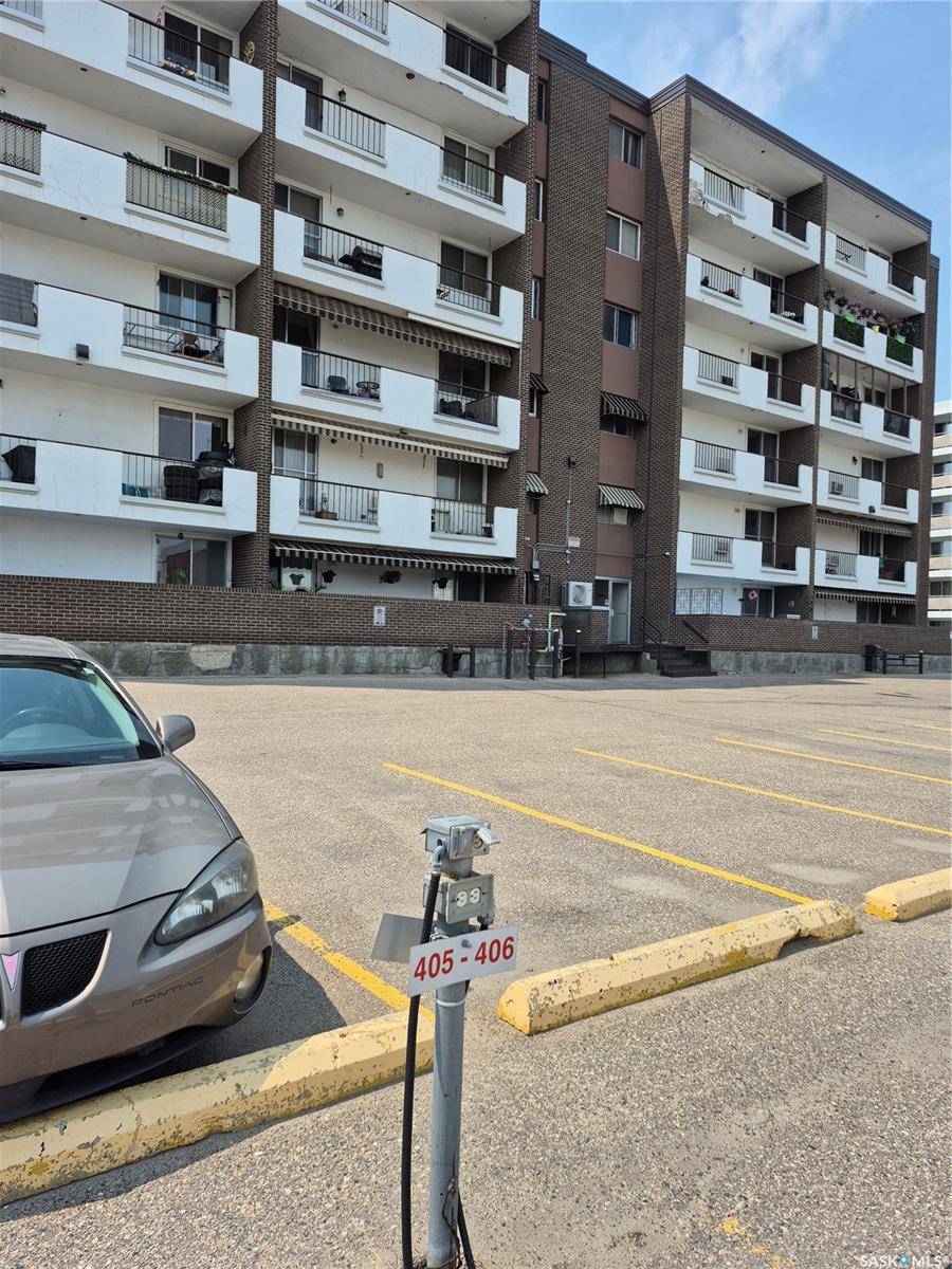Regina, SK S4S 3B2,4545 RAE STREET #405