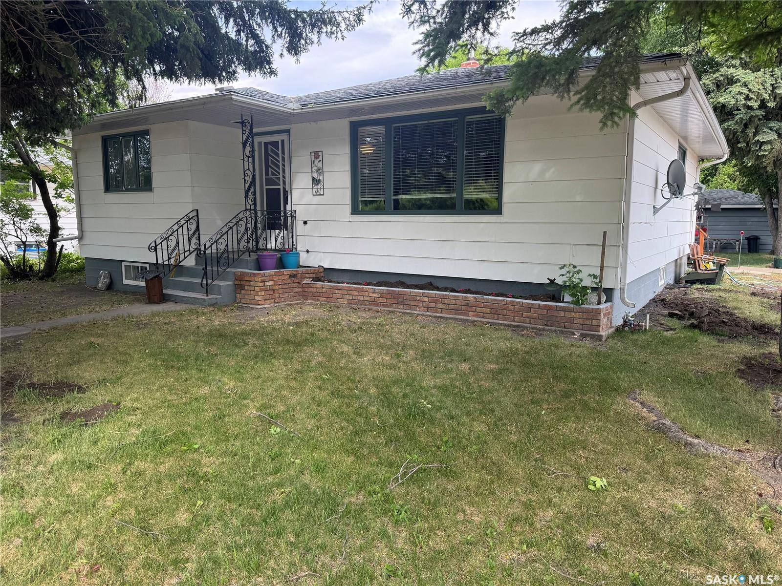 401 2nd AVENUE, Jansen, SK S0K 2B0