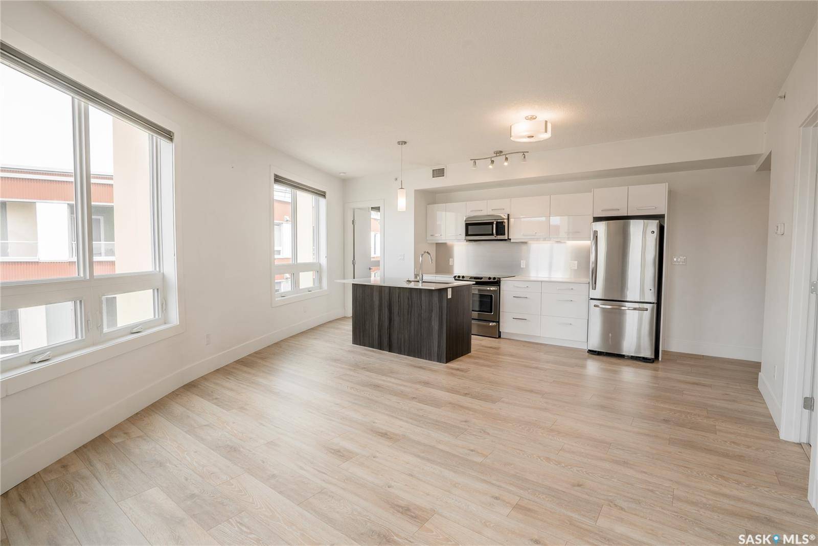 Saskatoon, SK S7M 5M8,409 B AVENUE S #403