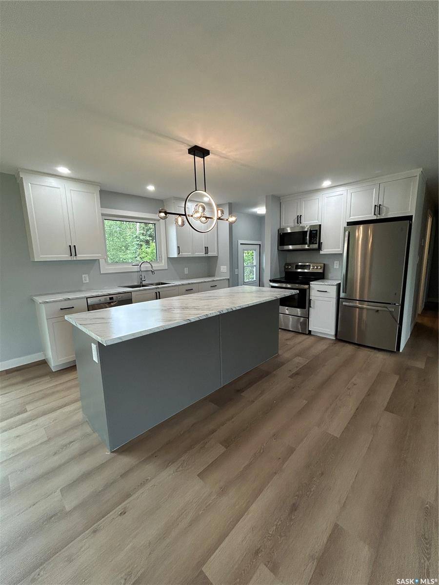 Kelvington, SK S0A 1W0,211 3rd AVENUE E