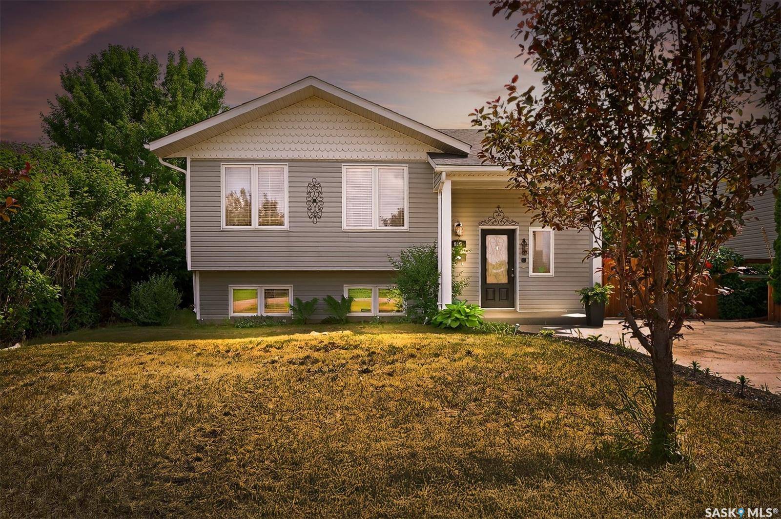 939 Oxford STREET E, Moose Jaw, SK S6H 0T1