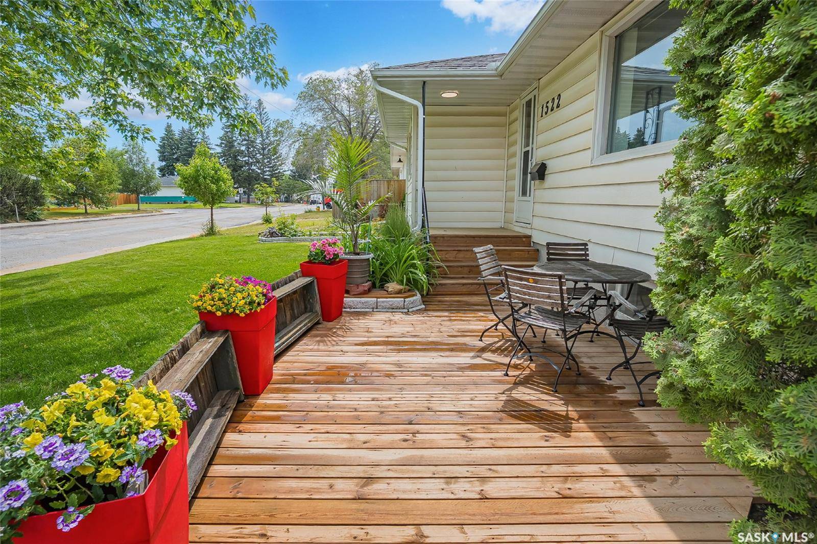 Saskatoon, SK S7H 2M3,1522 Cumberland AVENUE S