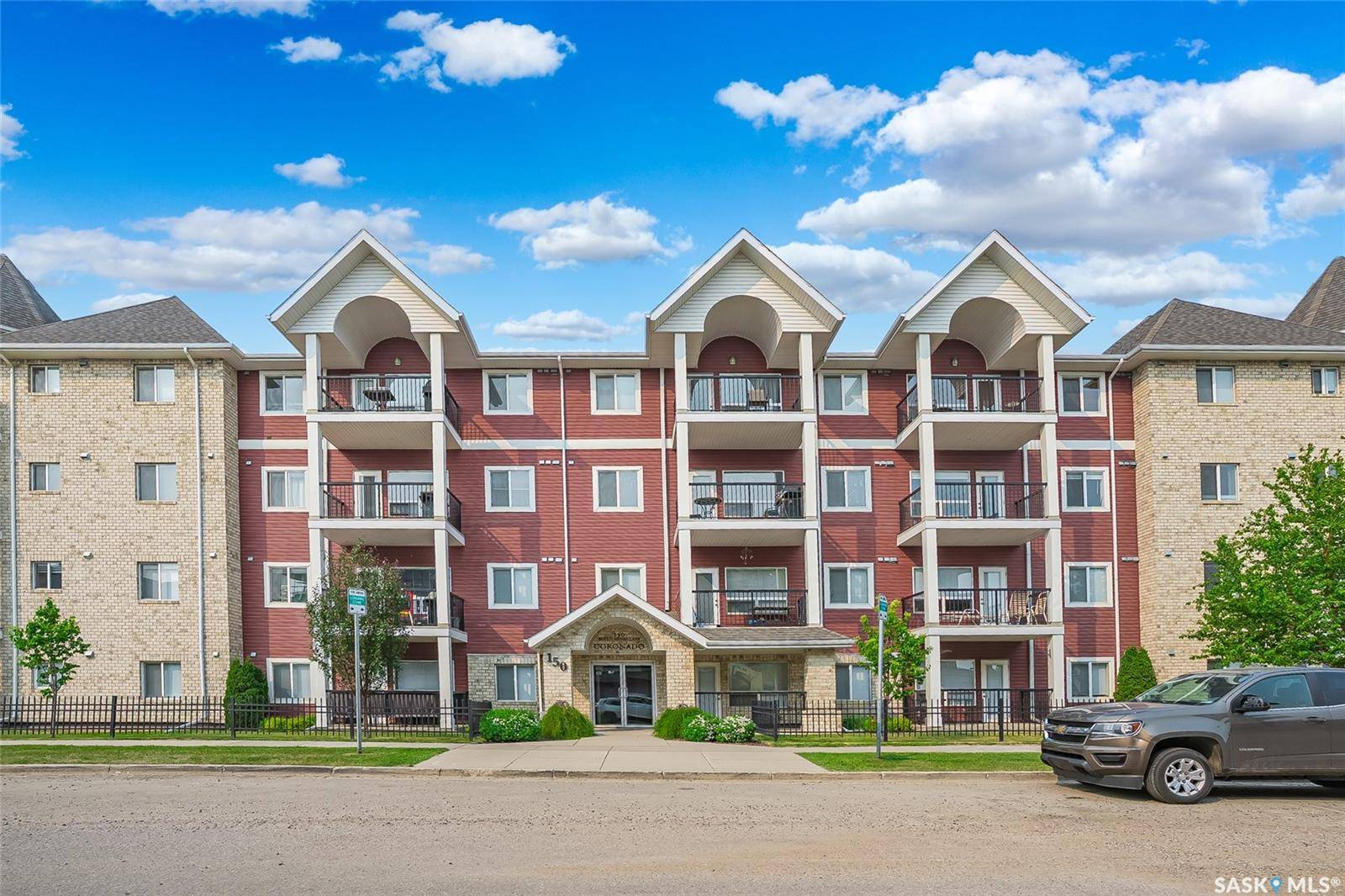 150 Pawlychenko LANE #405, Saskatoon, SK S7V 0B4