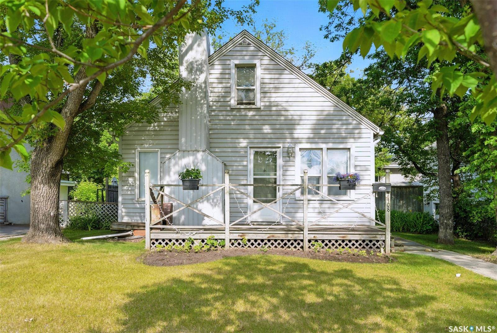 1408 8th AVENUE N, Saskatoon, SK S7K 2X7