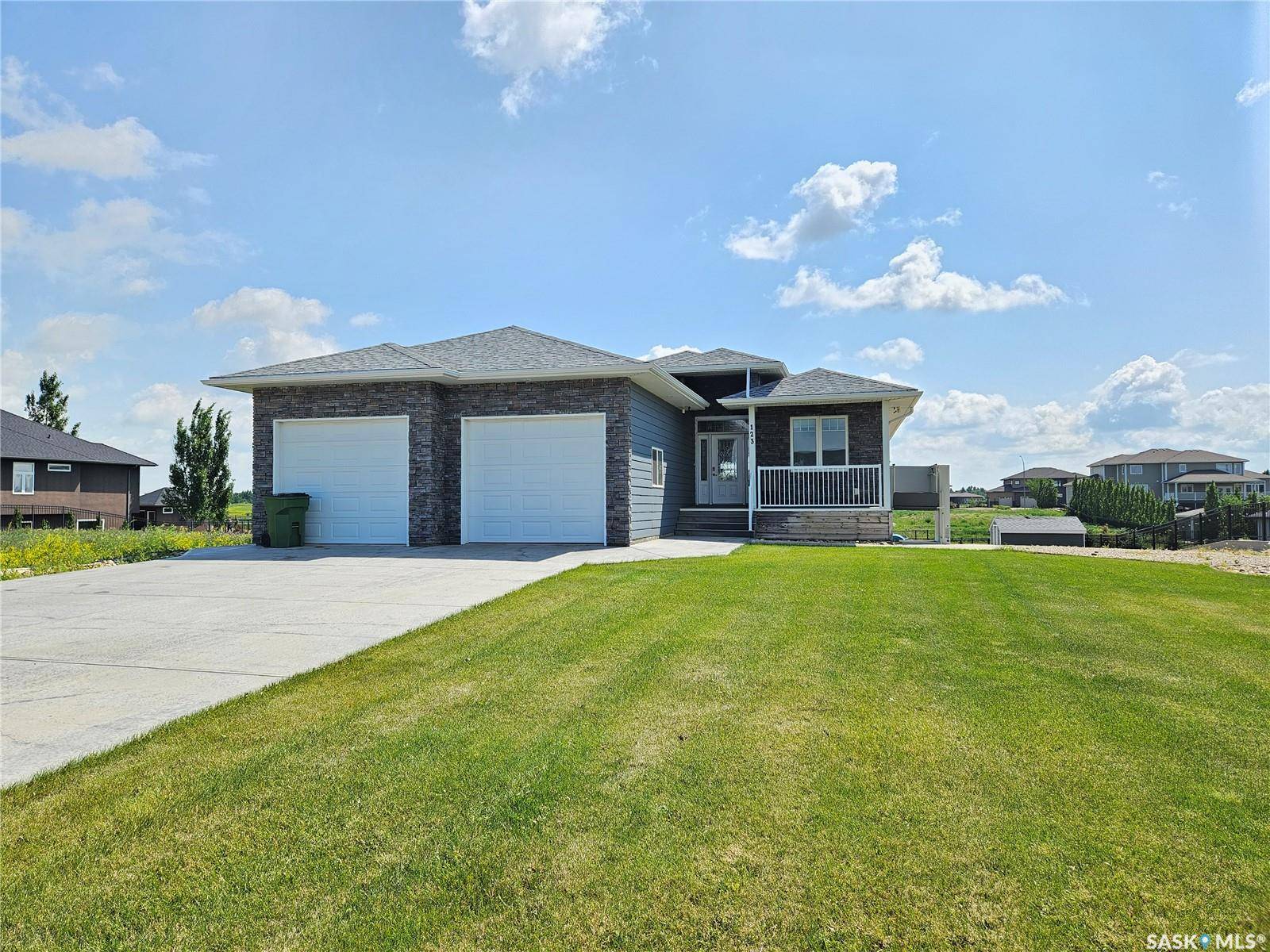 123 Iron Bridge DRIVE, Moose Jaw, SK S6J 0B4
