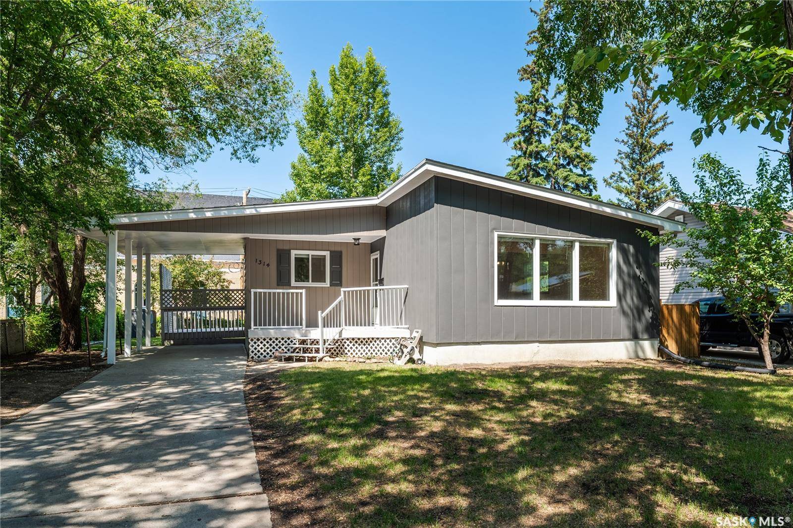 1314 Jubilee AVENUE, Regina, SK S4S 3S9