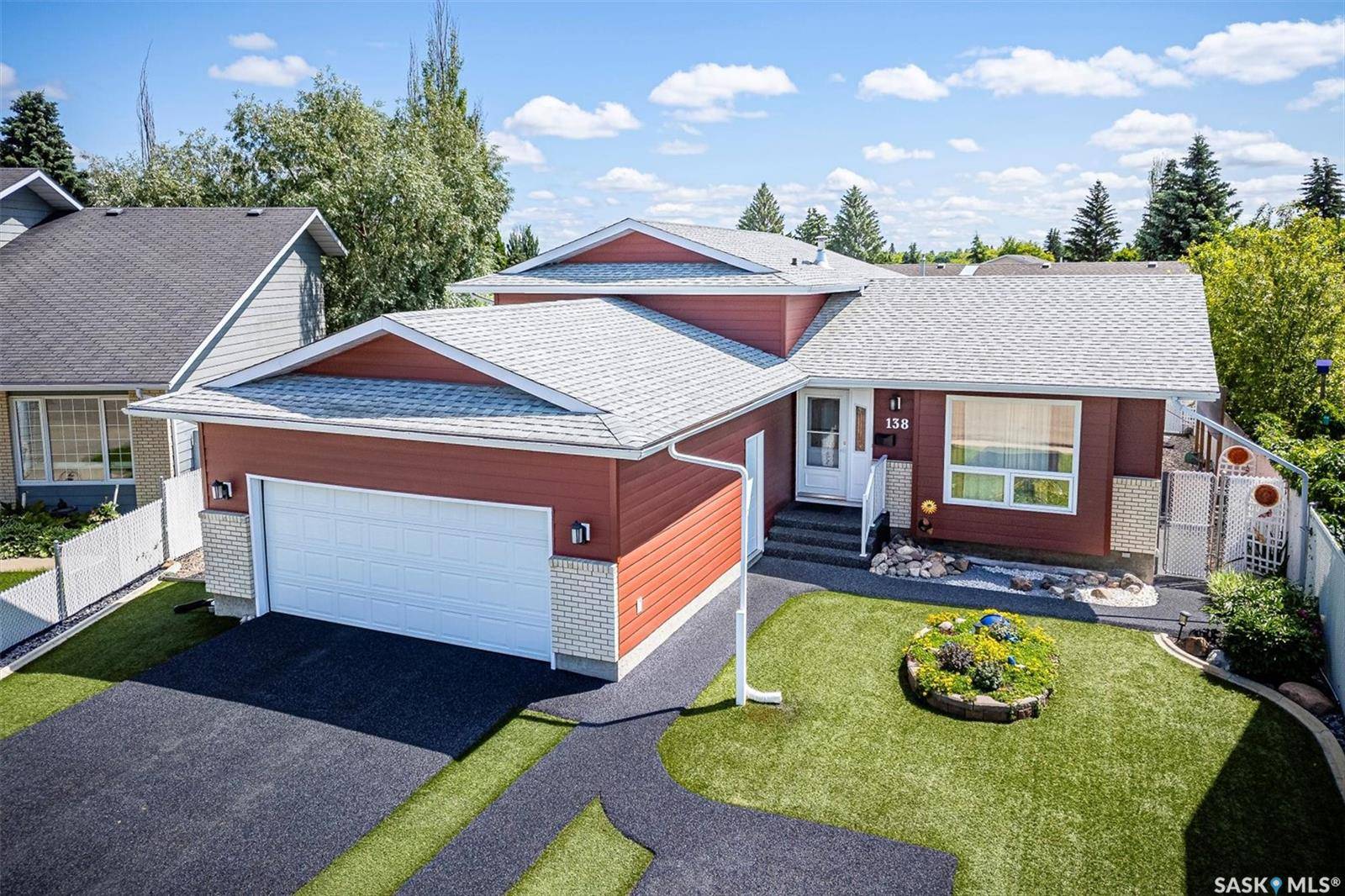 138 Flavelle CRESCENT, Saskatoon, SK S7L 6L2