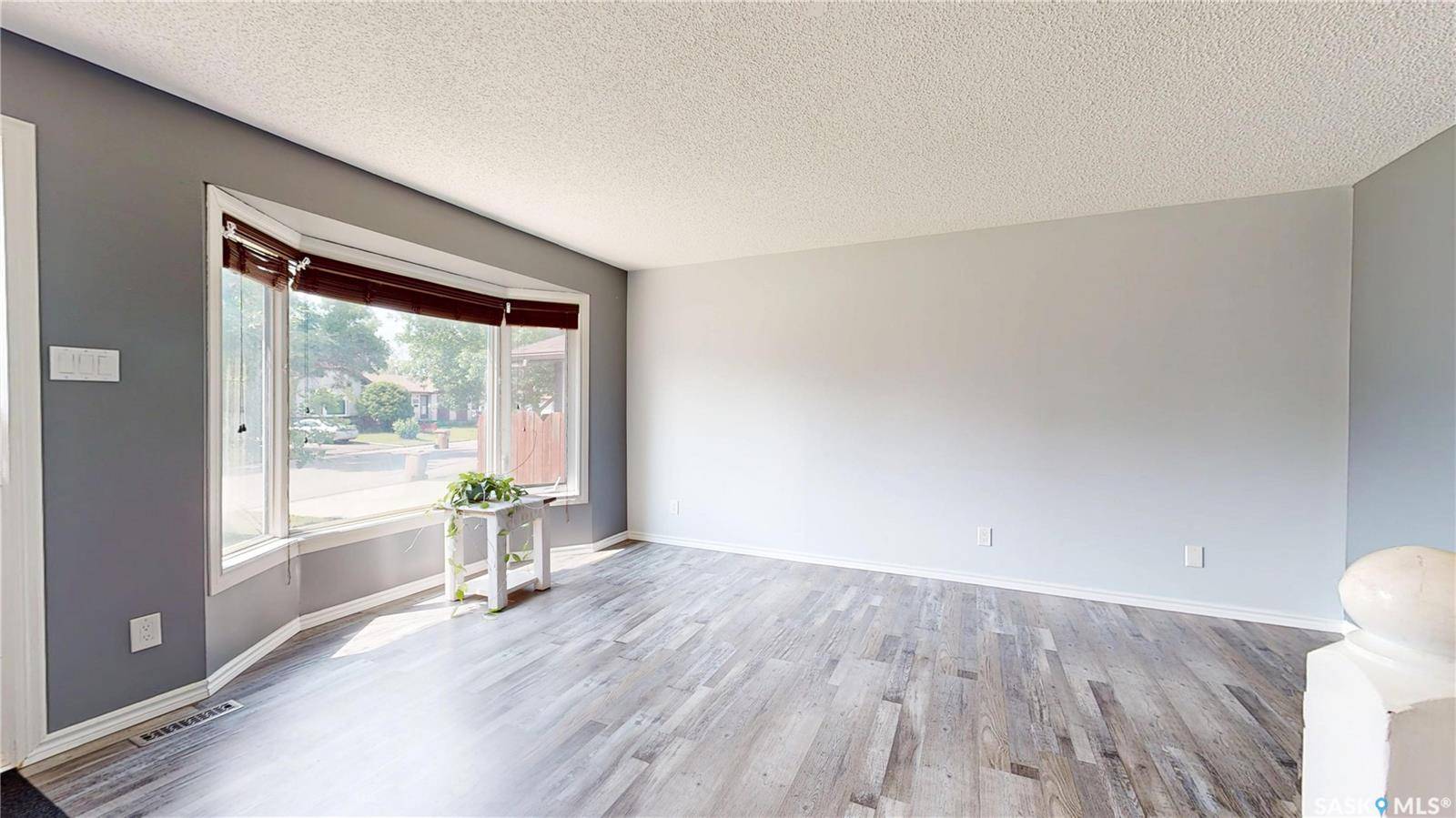 Regina, SK S4N 6V6,1179 Ferguson CRESCENT