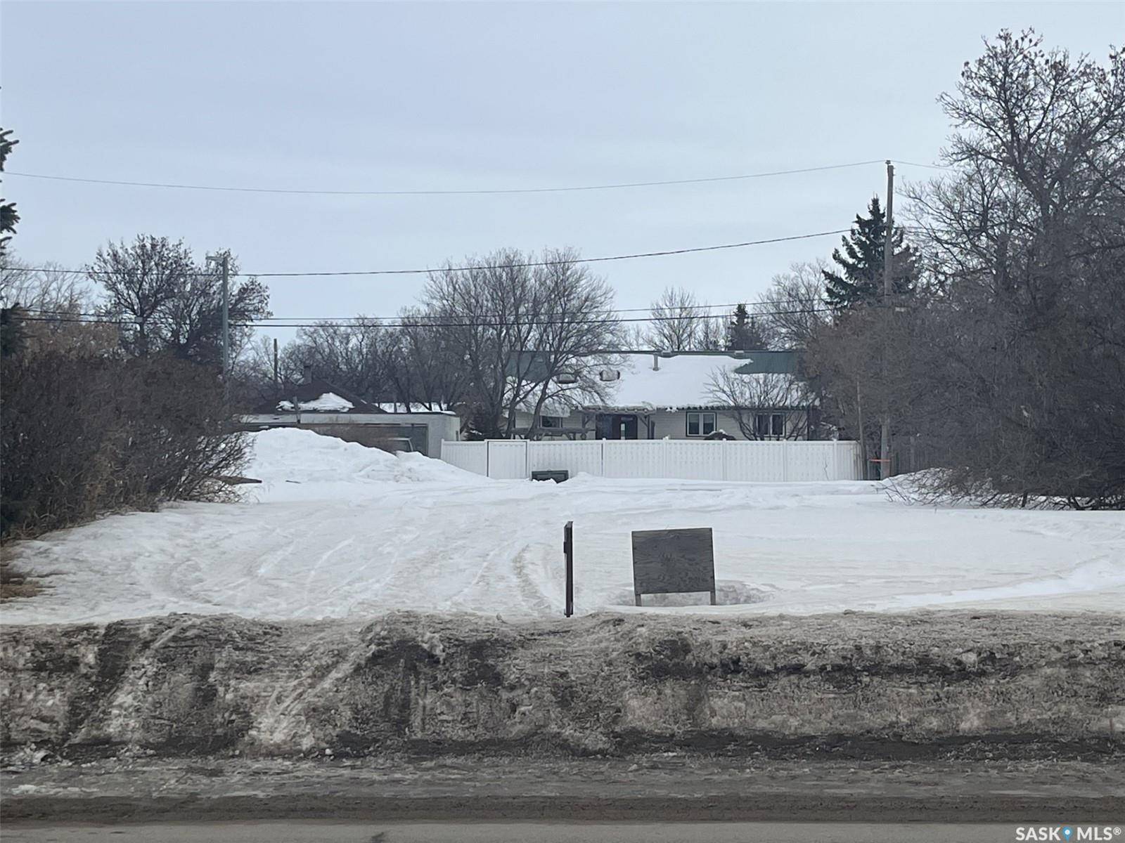 806 4 HIGHWAY N, Rosetown, SK S0L 2V0