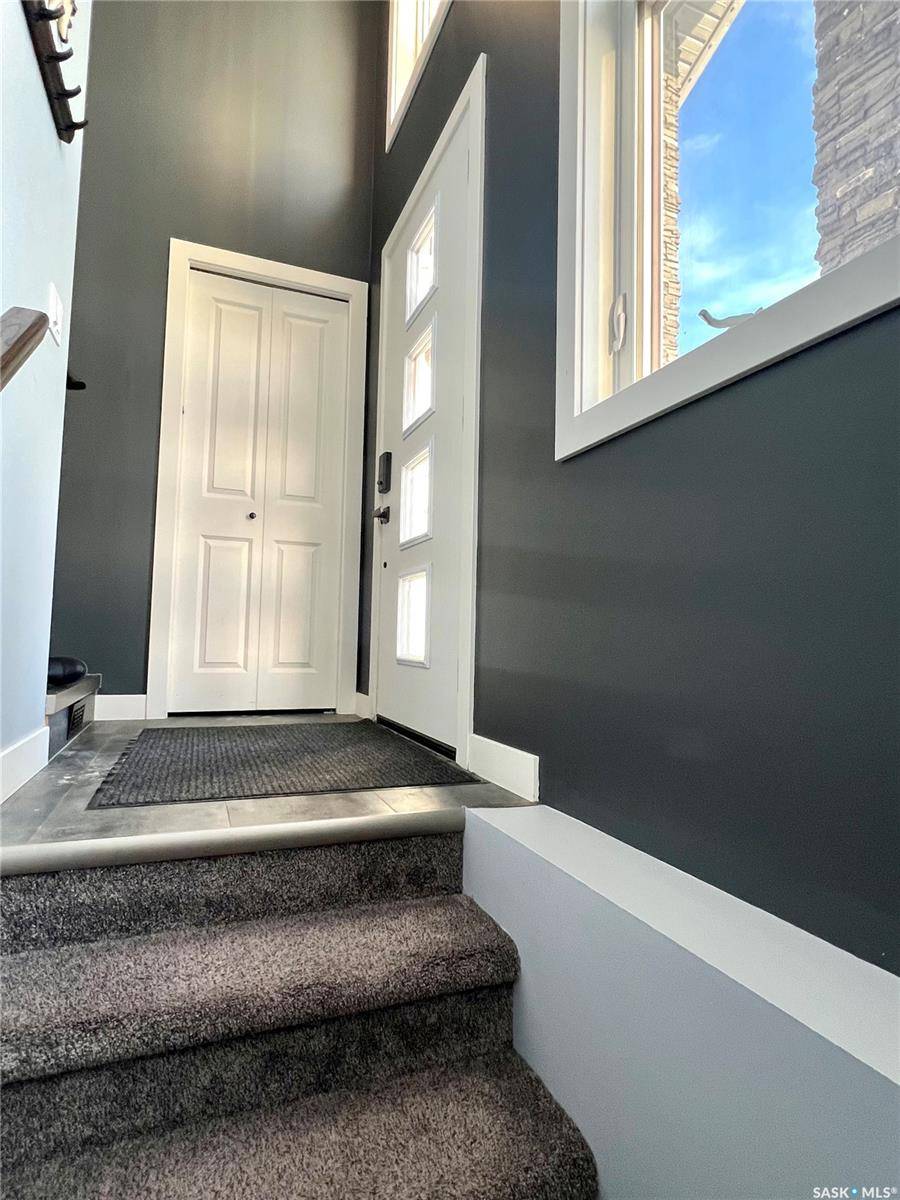 Swift Current, SK S9H 5R6,617 Douglas DRIVE