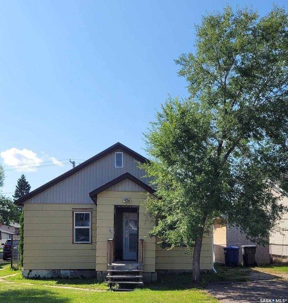 211 3rd STREET W, Meadow Lake, SK S9X 1Y6