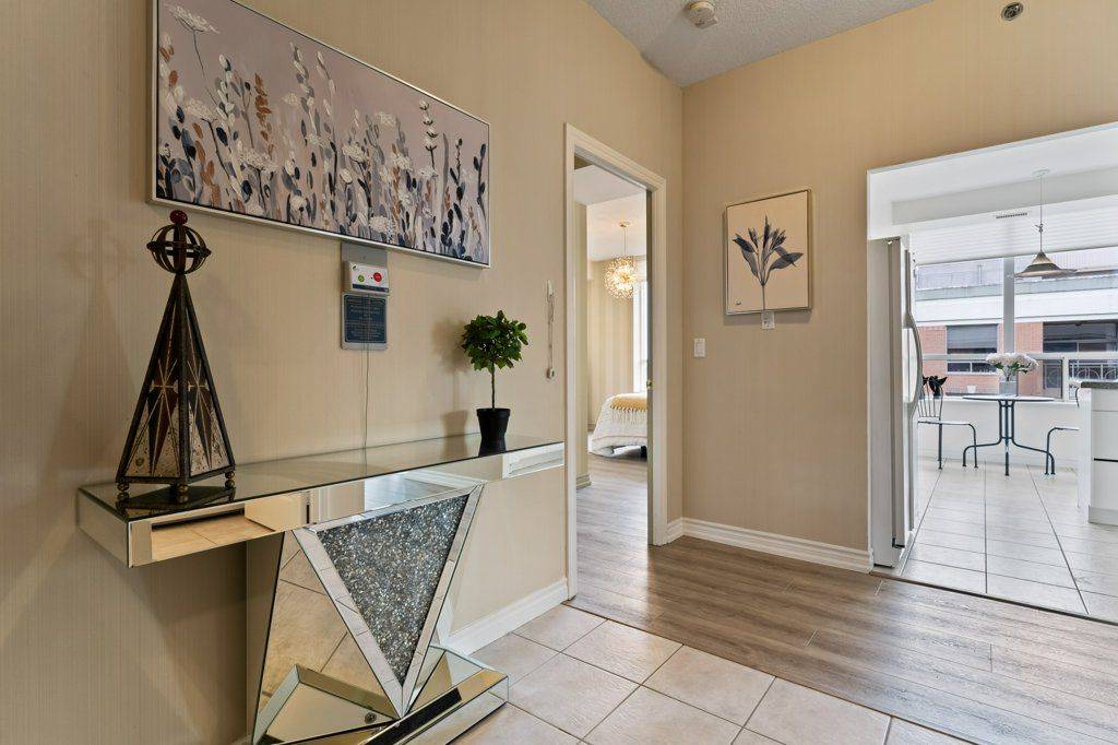 Burlington, ON L7L 6P6,100 Burloak DR #2511