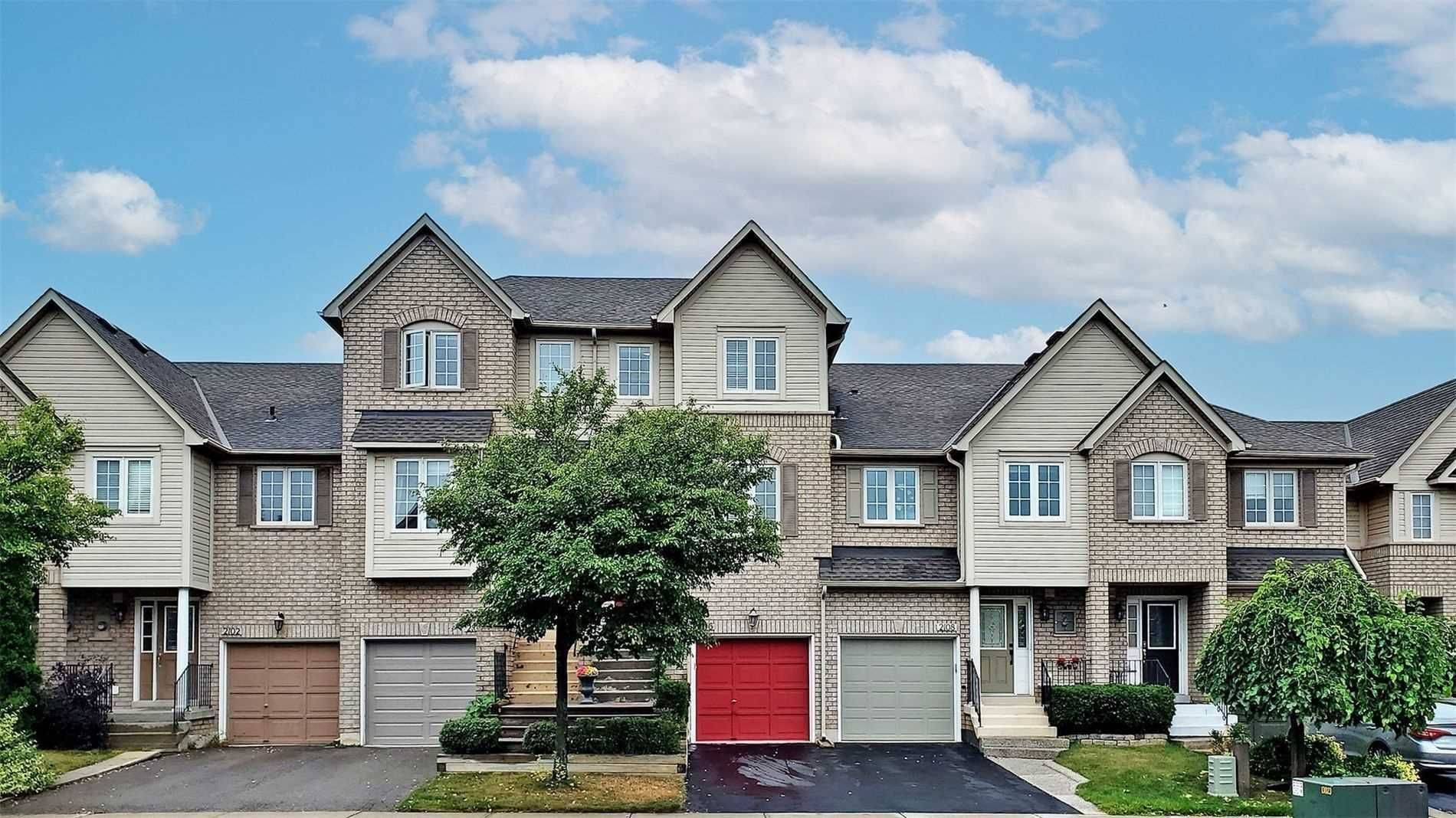 2106 Glenhampton RD, Oakville, ON L6M 3X1